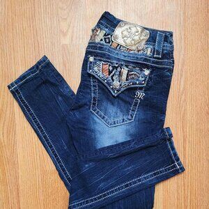 Miss Me Skinny Jeans w. Native Embroidery Design